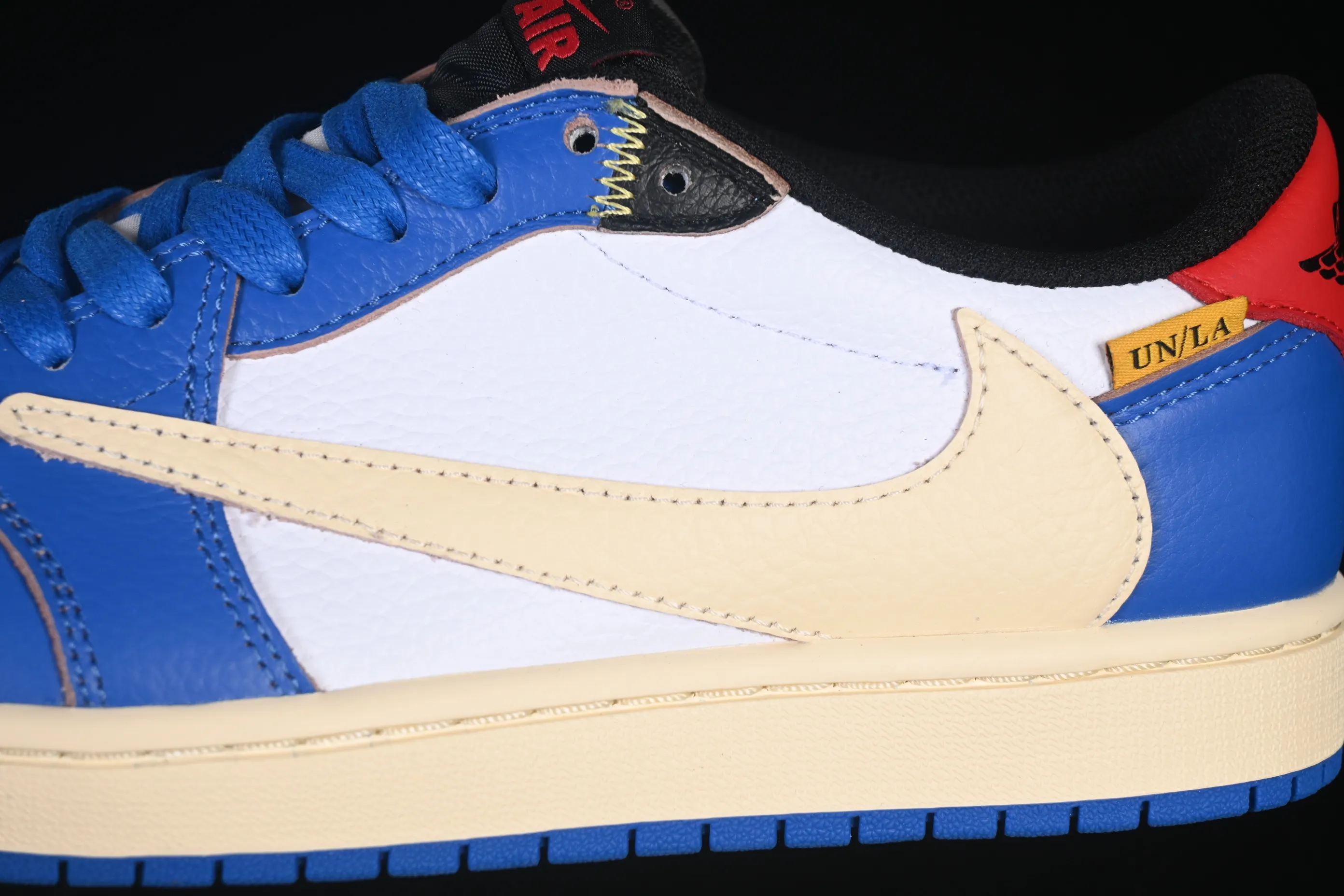 All categories Air Jordan Jordan series basketball shoes Air Jordan 1 Low Travis Scott x Air Jordan 1 Low OG AJ1 Joe 1 joint overhead hook DM7866-111